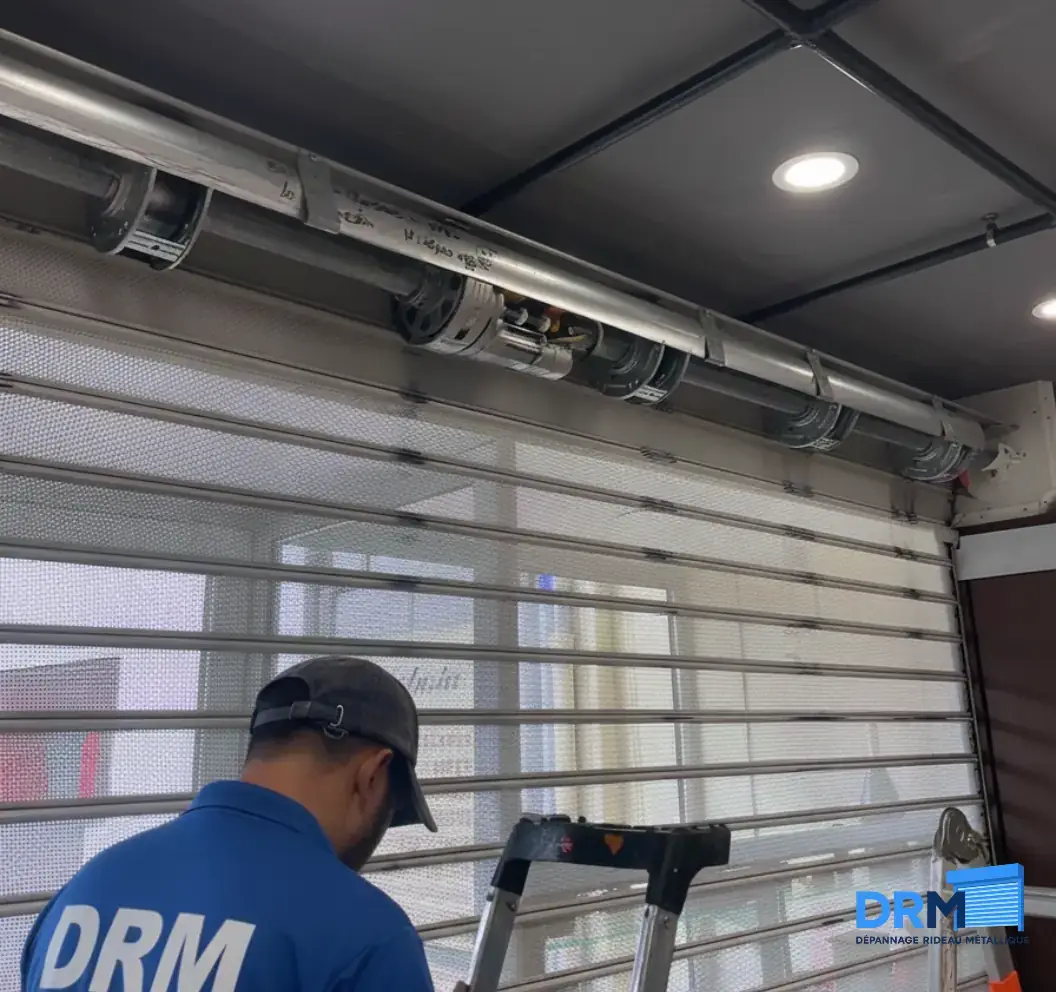 Réparation rideau de fer - Dépannage professionnel à Boulogne-Billancourt - DRM